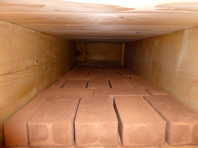 Bautag 34 – 8.8. – Lehmvollsteine zwischen Sparren | Bautagebuch